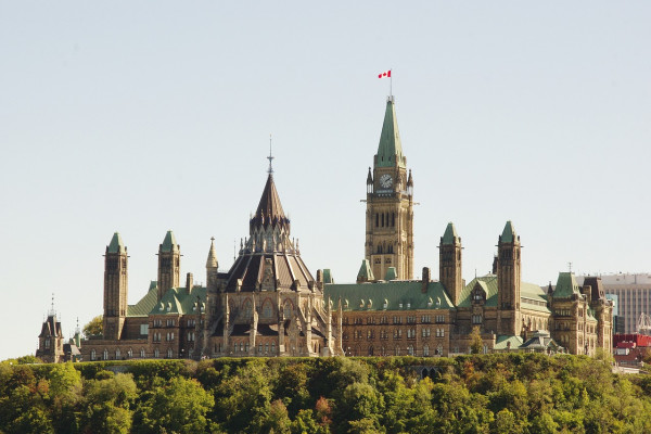 Chaire de recherche du 150e du Canada sur les changements climatiques, l'innovation et les politiques